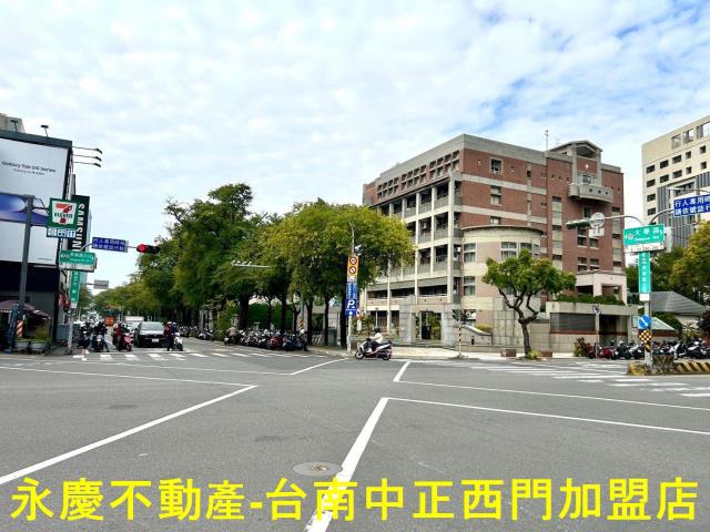 東區透天-8