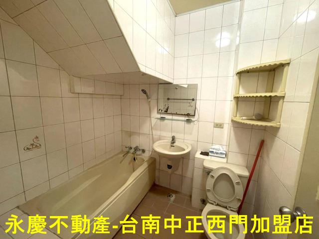 中西區透天-12
