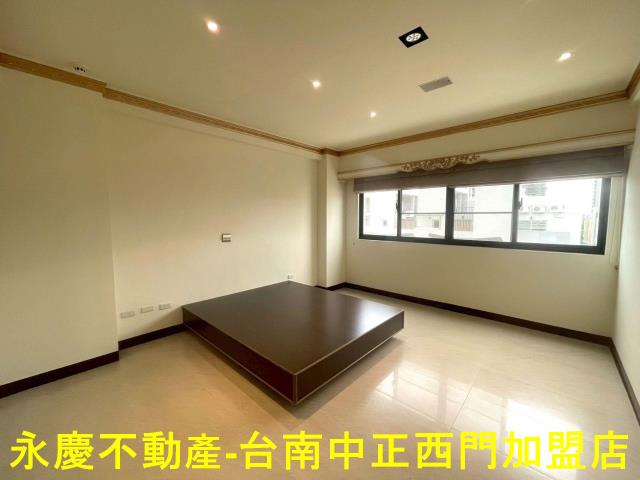 中西區透天-4