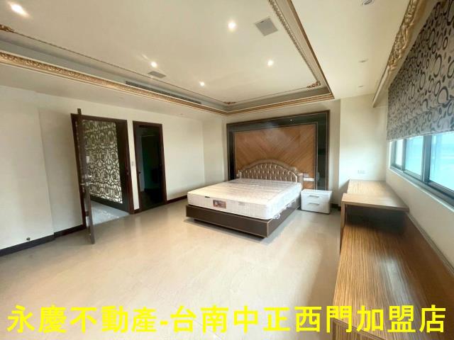 中西區透天-8