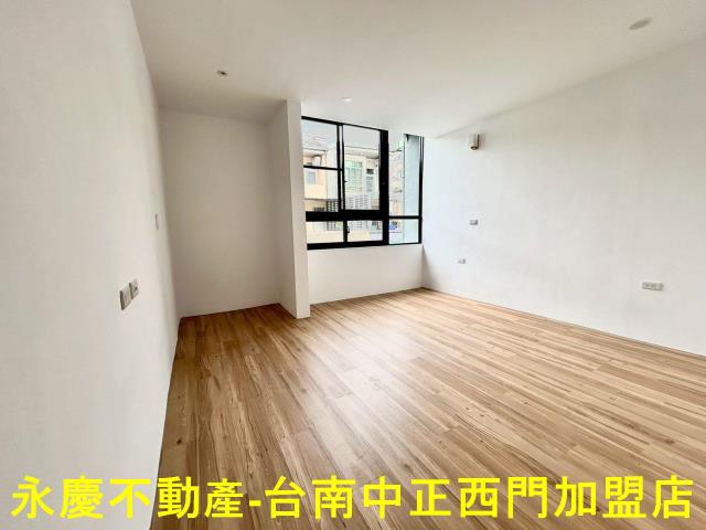 台南東區透天-2
