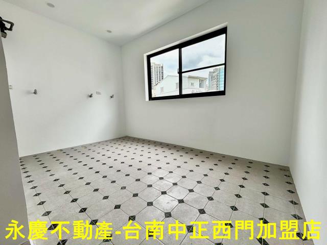 台南東區透天-6
