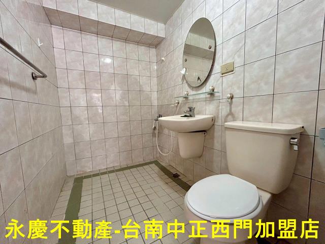 台南東區大樓-10
