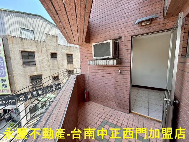 台南東區大樓-8