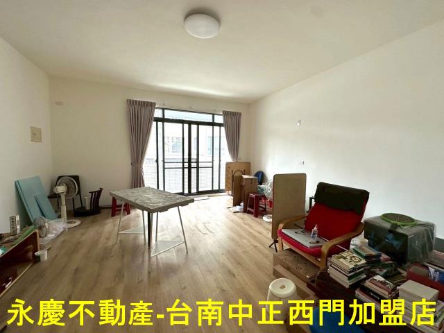 台南東區透天-0