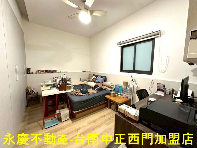 台南東區透天-1