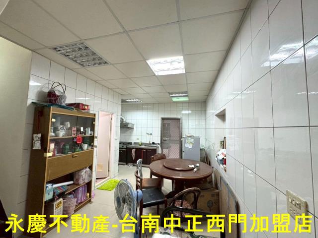 台南南區透天-11