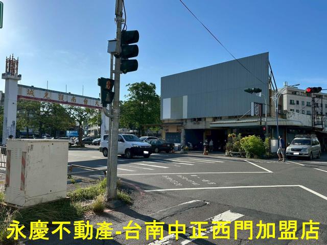 台南南區透天-12