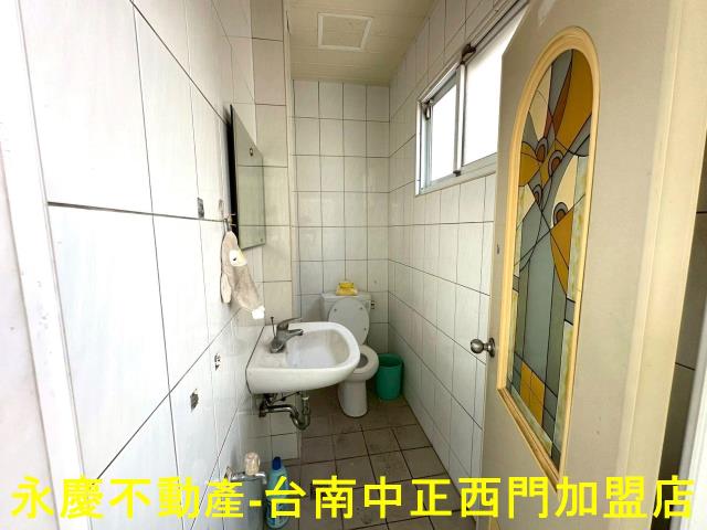 台南南區透天-11