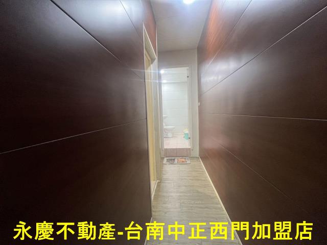 台南東區透天-11