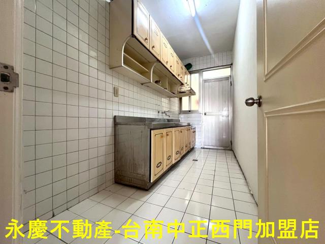 台南東區公寓-9