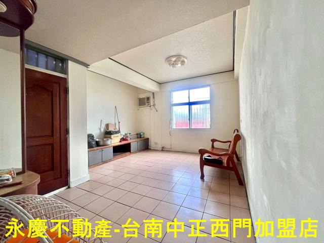 台南東區公寓-1