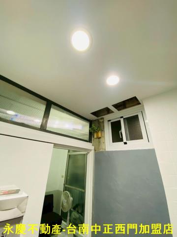 台南中西區公寓-12