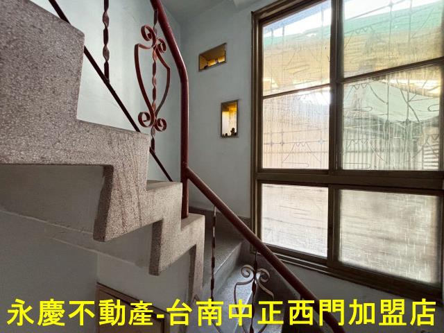 東區透天-12